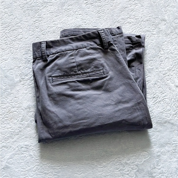 Old Navy Men’s Athletic Ultimate Tech Built-In Flex Chino Pants 32x34 - Picture 2 of 6